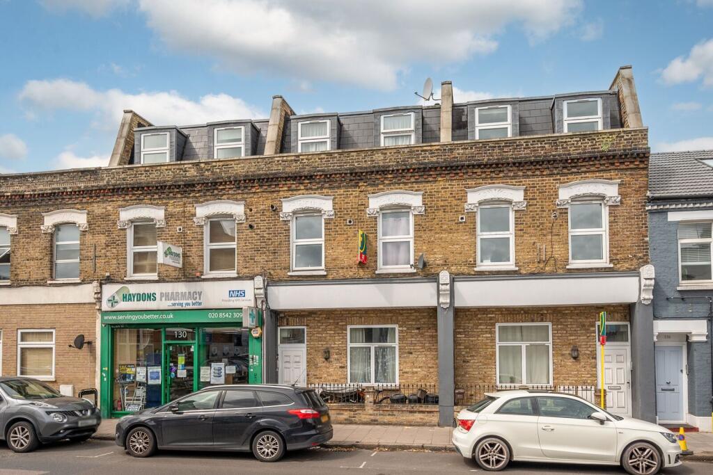 2 bed 1st Floor Flat for rent in Merton. From Foxtons - Wimbledon 2 bed 1st Floor Flat for rent in Merton. From Foxtons - Wimbledon