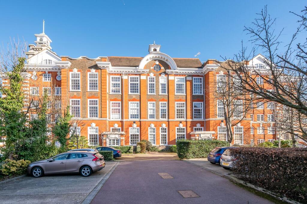 2 bed 1st Floor Flat for rent in London. From Foxtons - Wimbledon