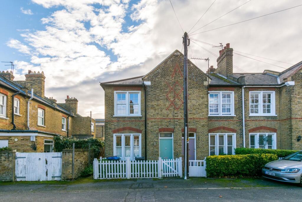 2 bed End of Terrace for rent in Wimbledon. From Foxtons - Wimbledon