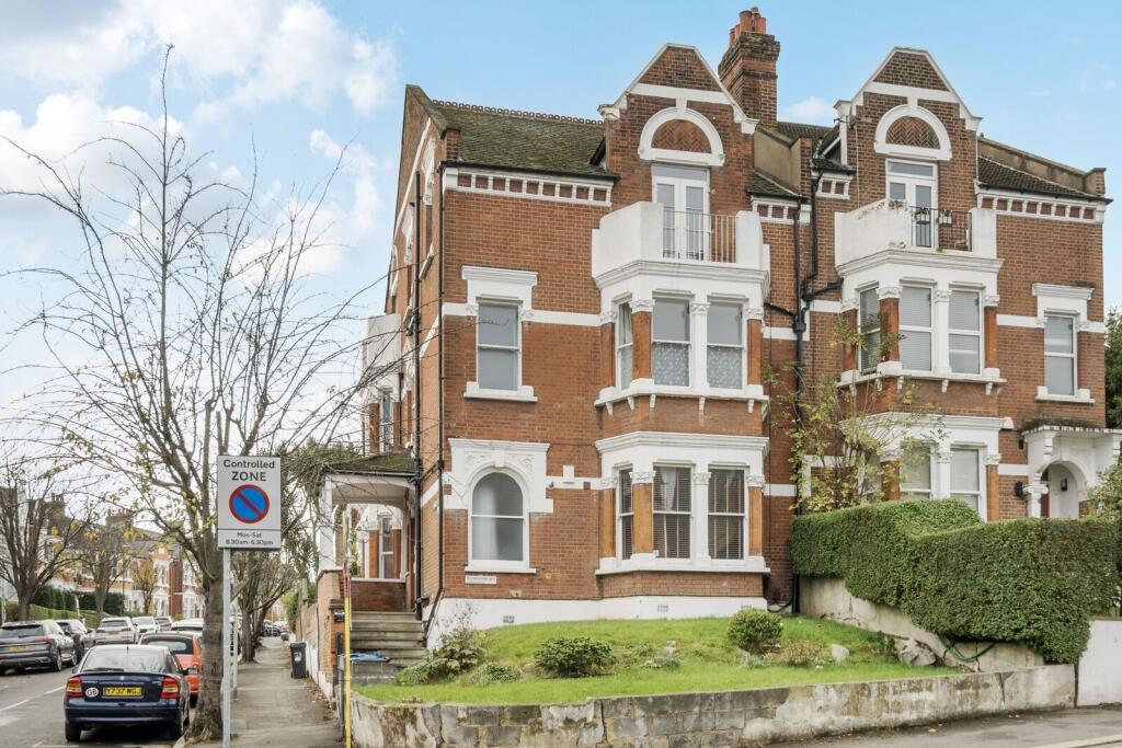 2 bed 1st Floor Flat for rent in Wimbledon. From Foxtons - Wimbledon