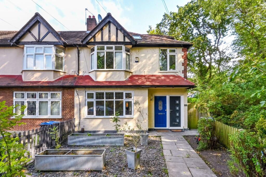 2 bed Annexe for rent in London. From Foxtons - Wimbledon