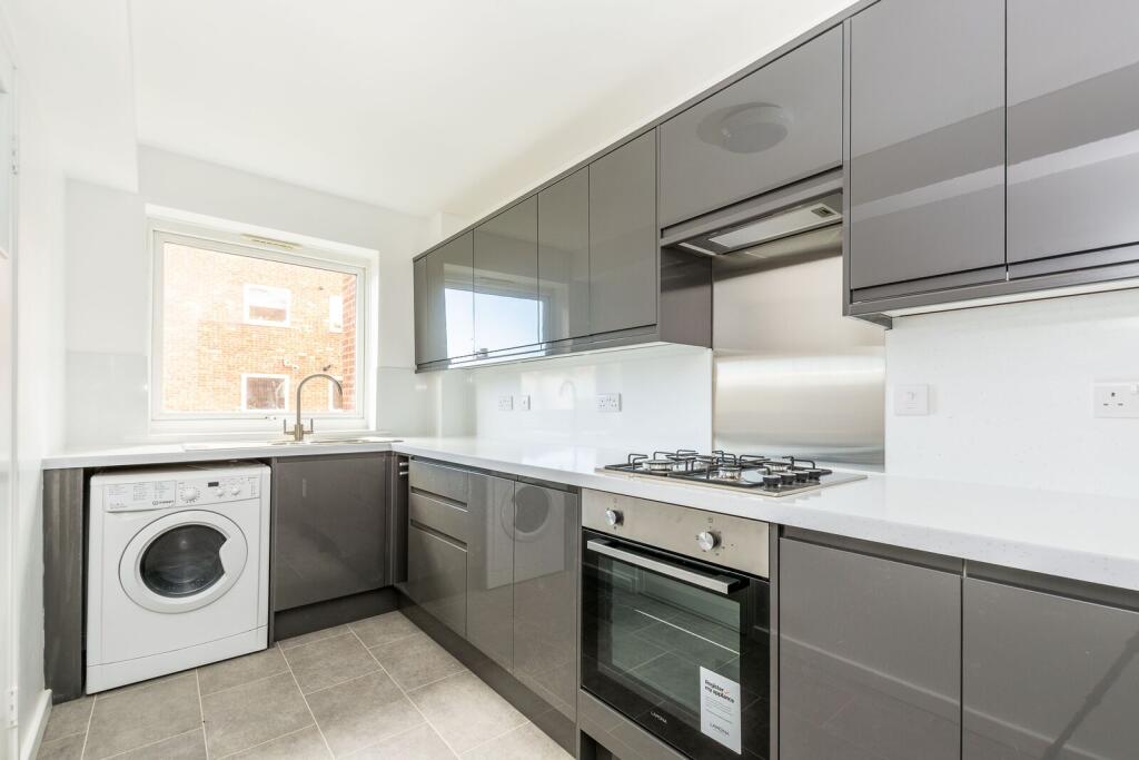 2 bed 1st Floor Flat for rent in London. From Foxtons - Wimbledon 2 bed 1st Floor Flat for rent in London. From Foxtons - Wimbledon