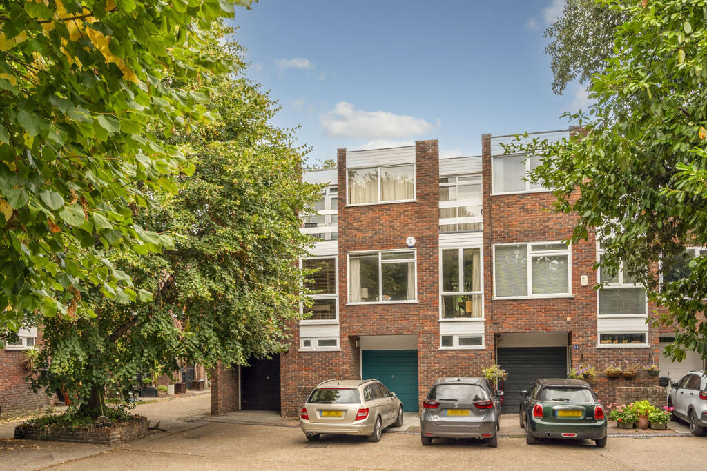 3 bed End of Terrace for rent in Wimbledon. From Foxtons - Wimbledon