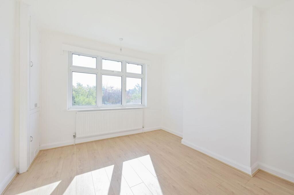 2 bed Semi Detached for rent in Merton. From Foxtons - Wimbledon 2 bed Semi Detached for rent in Merton. From Foxtons - Wimbledon