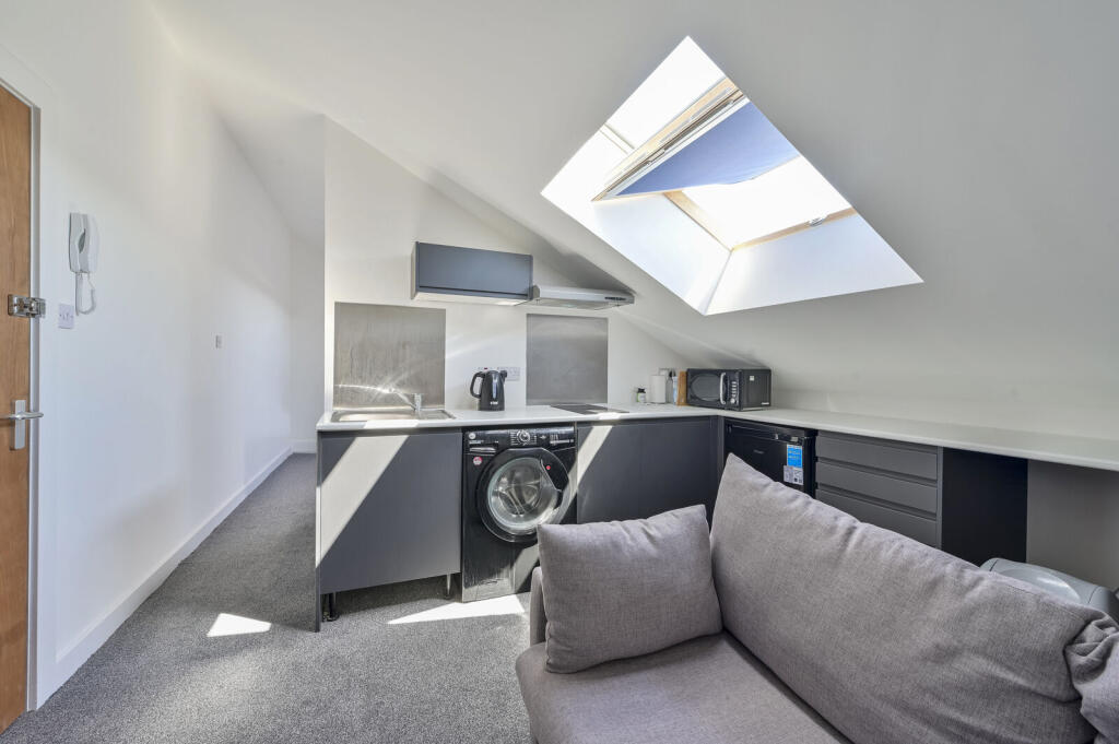 0 bed Studio for rent in Wimbledon. From Foxtons - Wimbledon 0 bed Studio for rent in Wimbledon. From Foxtons - Wimbledon