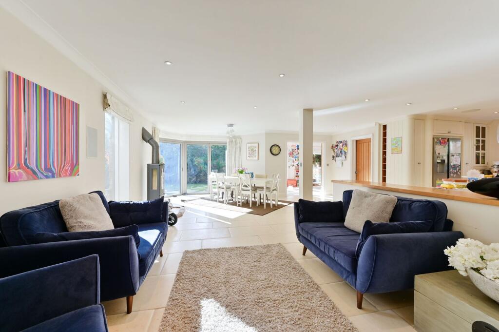 5 bed Detached for rent in Wimbledon. From Foxtons - Wimbledon