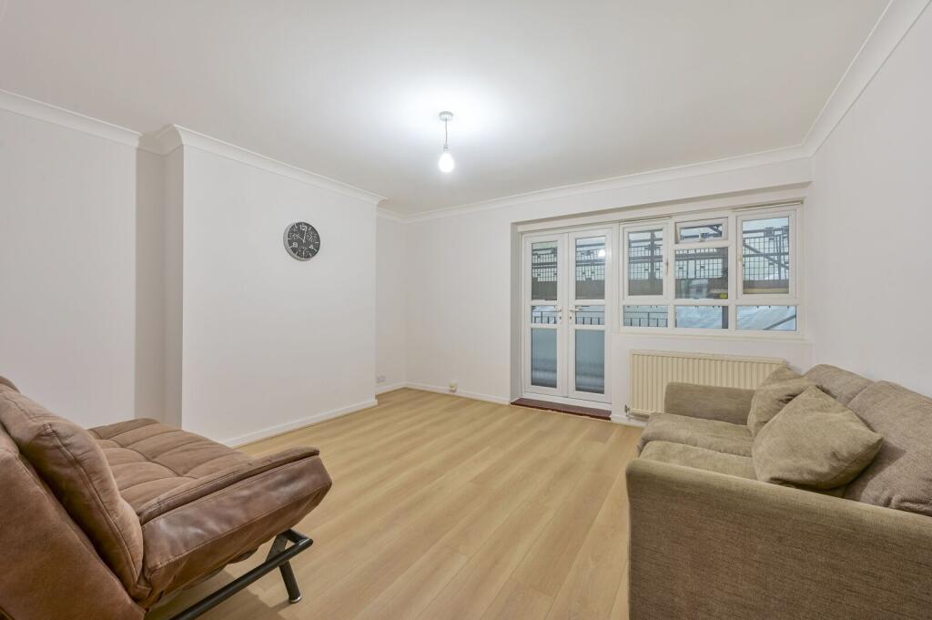 4 bed 1st Floor Flat for rent in London. From Foxtons - Wimbledon
