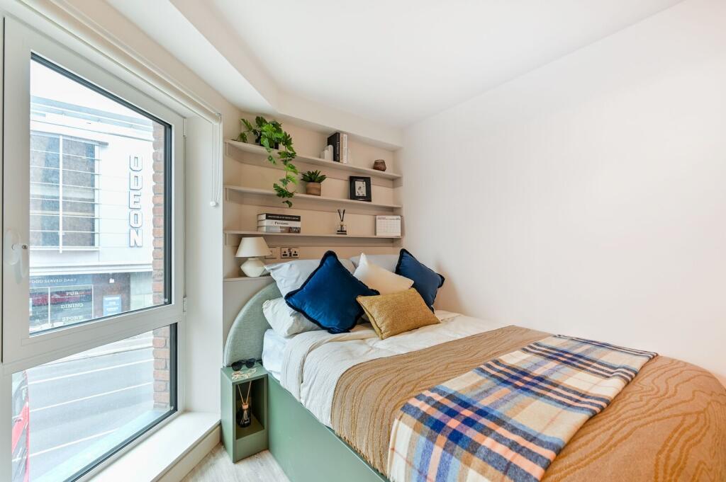 0 bed Studio for rent in Kingston upon Thames. From Foxtons - New Malden