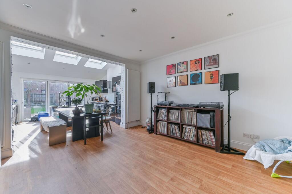 3 bed Semi Detached for rent in Stoneleigh. From Foxtons - New Malden