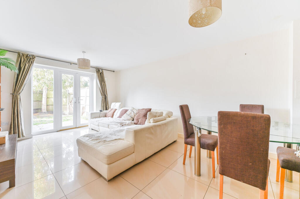 4 bed End of Terrace for rent in Worcester Park. From Foxtons - New Malden 4 bed End of Terrace for rent in Worcester Park. From Foxtons - New Malden