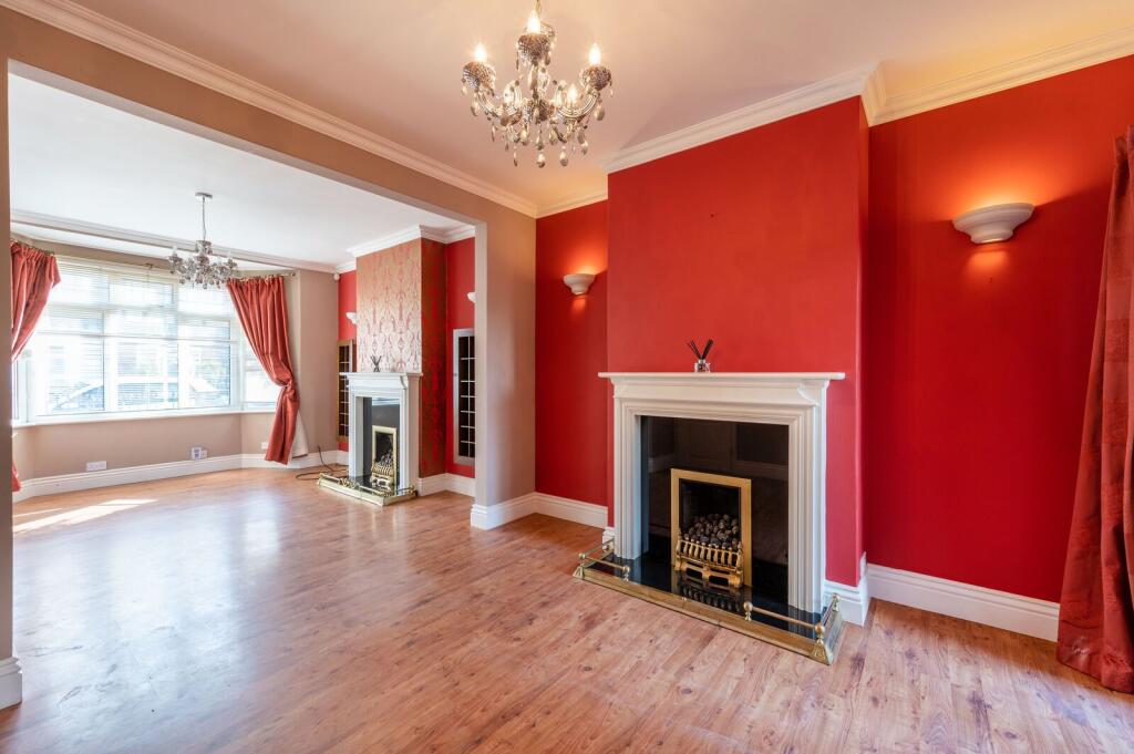 4 bed Mid Terraced House for rent in New Malden. From Foxtons - New Malden