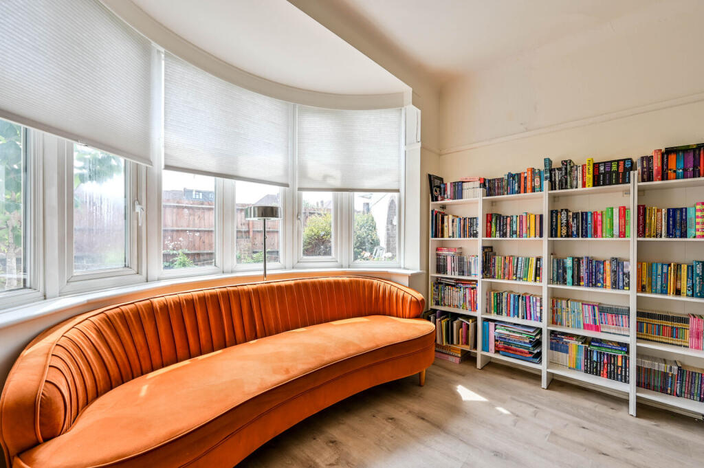 4 bed Semi Detached for rent in New Malden. From Foxtons - New Malden