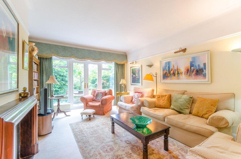 4 bed Detached for rent in New Malden. From Foxtons - New Malden