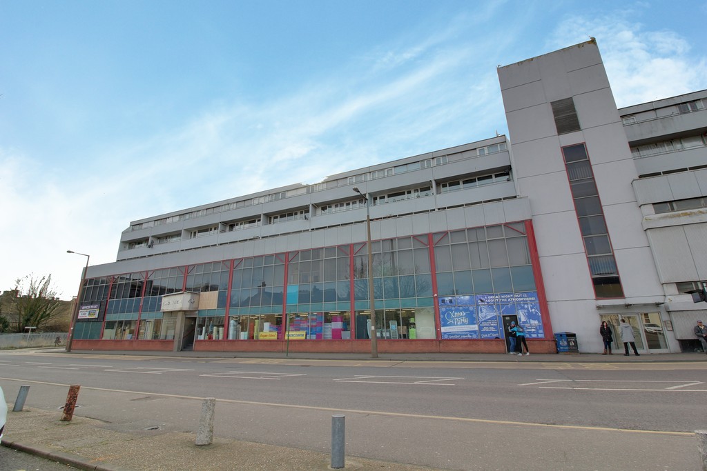 1 bed Studio for rent in Essex. From Martin & Co - Southen On Sea