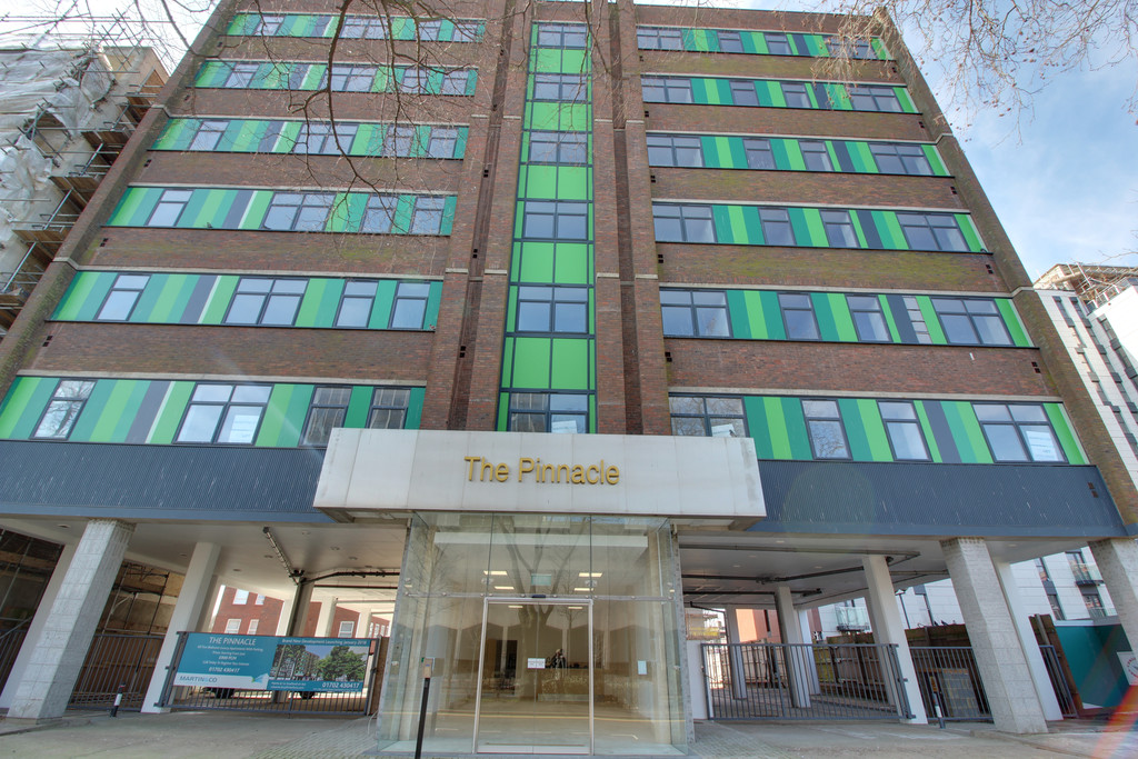 2 bed Apartment for rent in Essex. From Martin & Co - Southen On Sea