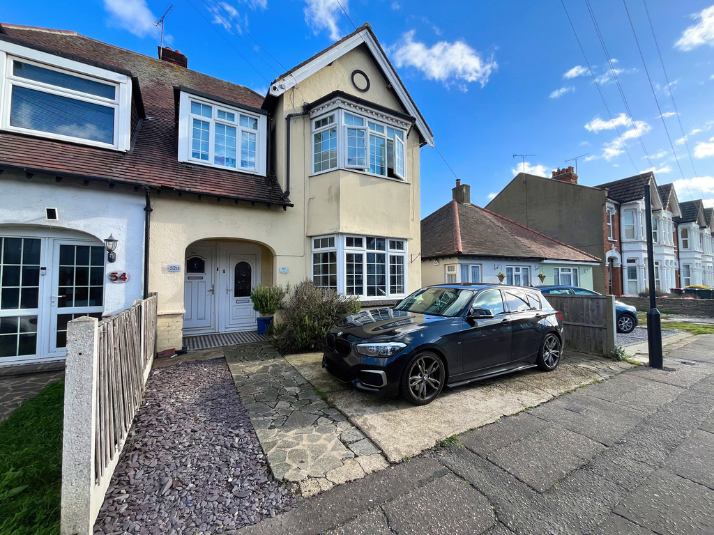 2 bed Ground Floor Flat for rent in Essex. From Martin & Co - Southen On Sea