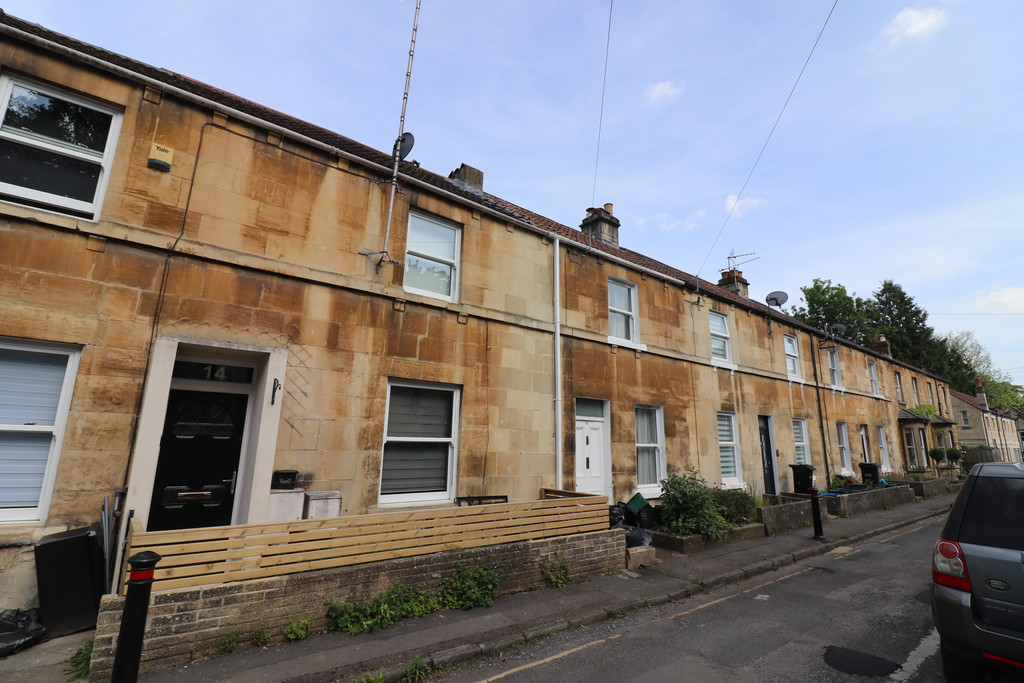 2 bed Mid Terraced House for rent in Somerset. From Martin & Co - Bath
