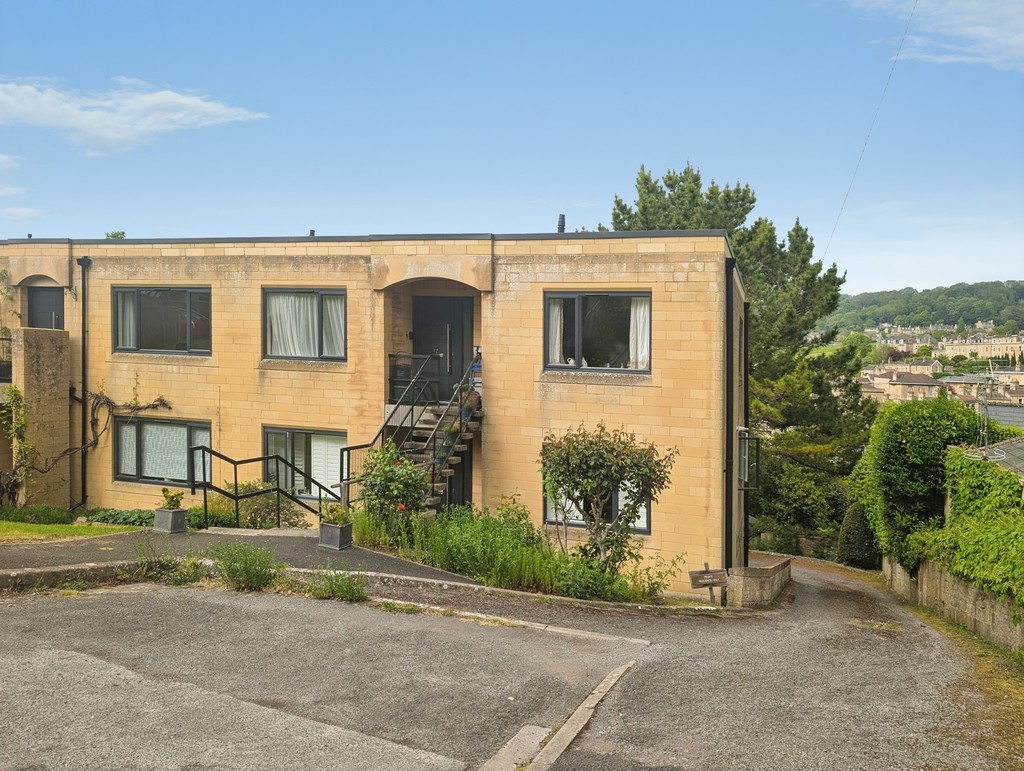 2 bed Apartment for rent in Bath & North East Somerset. From Martin & Co - Bath