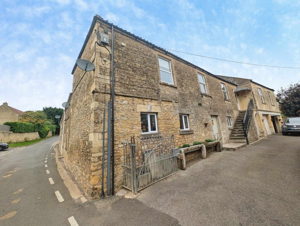 2 bed Apartment for rent in Wellow. From Martin & Co - Bath