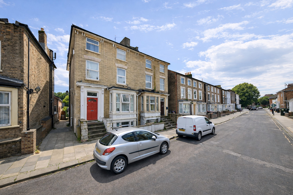 1 bed House Share for rent in Bedfordshire. From Martin & Co - Bedford 1 bed House Share for rent in Bedfordshire. From Martin & Co - Bedford