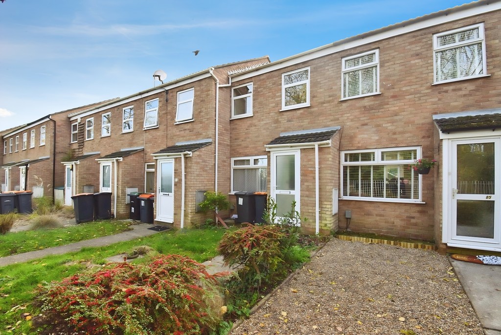 2 bed Mid Terraced House for rent in Bedford. From Martin & Co - Bedford