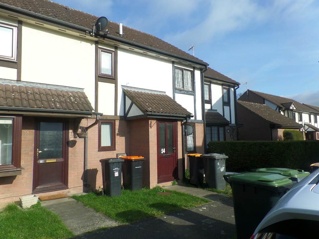 2 bed Mid Terraced House for rent in Great Denham. From Martin & Co - Bedford
