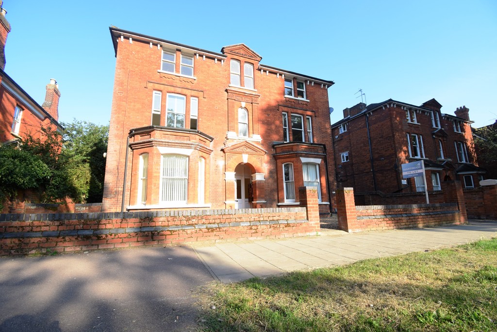 2 bed 1st Floor Flat for rent in Bedfordshire. From Martin & Co - Bedford