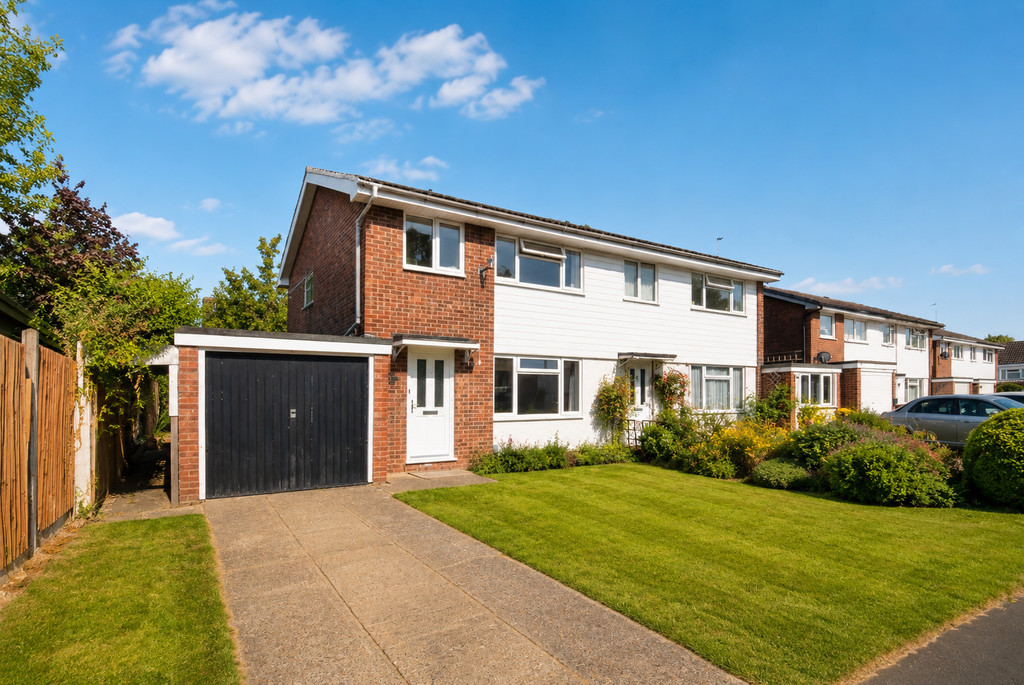 3 bed Semi Detached for rent in Oakley. From Martin & Co - Bedford