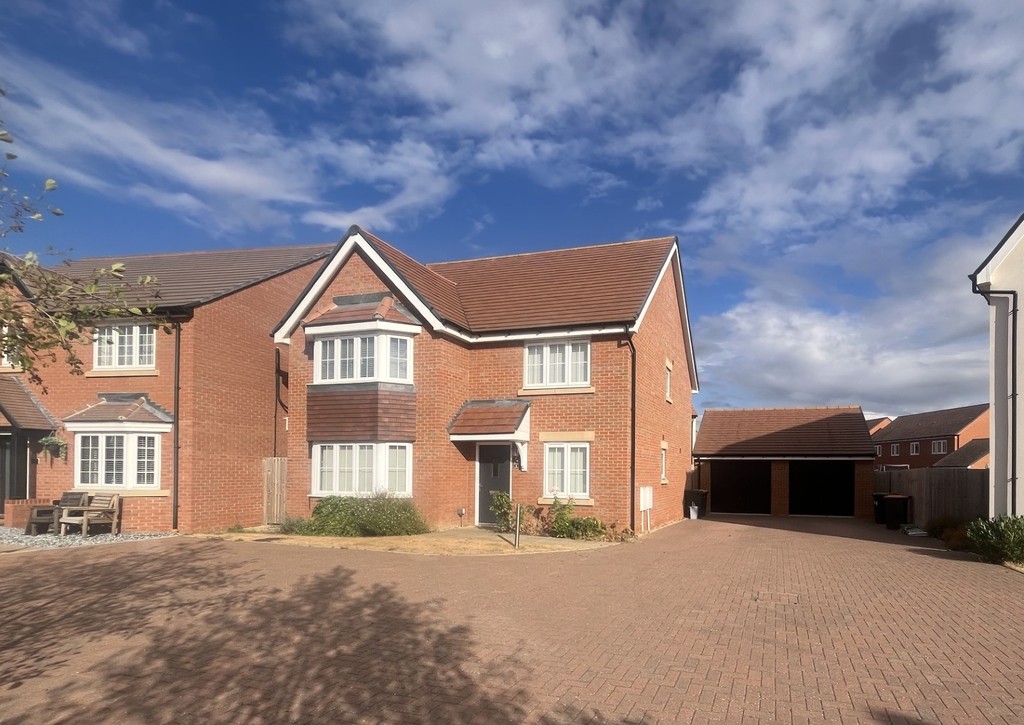 5 bed Detached for rent in Bedfordshire. From Martin & Co - Bedford