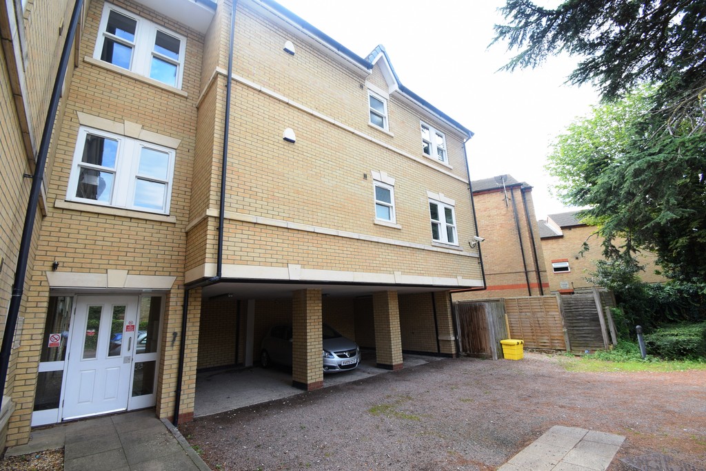 1 bed 1st Floor Flat for rent in Bedfordshire. From Martin & Co - Bedford
