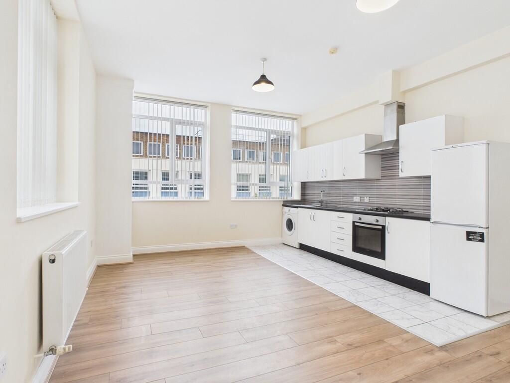 1 bed Apartment for rent in Crawley. From Martin & Co - Crawley 1 bed Apartment for rent in Crawley. From Martin & Co - Crawley