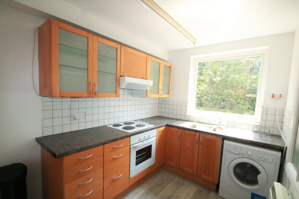 1 bed Apartment for rent in Surrey. From Martin & Co - Croydon
