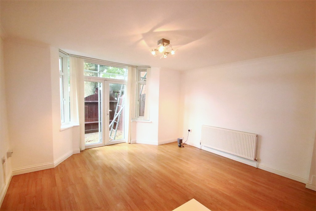2 bed Ground Floor Flat for rent in Surrey. From Martin & Co - Croydon
