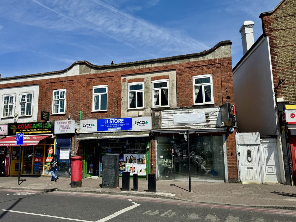 4 bed Annexe for rent in Croydon. From Martin & Co - Croydon