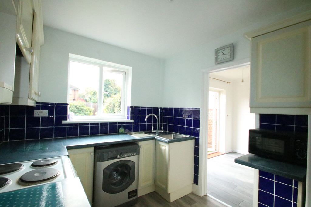 2 bed End of Terrace for rent in Surrey. From Martin & Co - Croydon 2 bed End of Terrace for rent in Surrey. From Martin & Co - Croydon