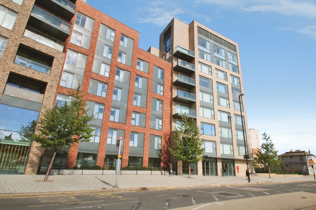 1 bed Apartment for rent in Surrey. From Martin & Co - Croydon 1 bed Apartment for rent in Surrey. From Martin & Co - Croydon
