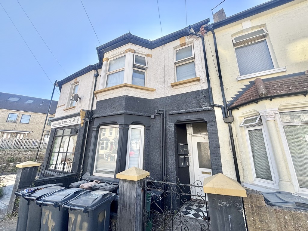 2 bed Ground Floor Flat for rent in Surrey. From Martin & Co - Croydon