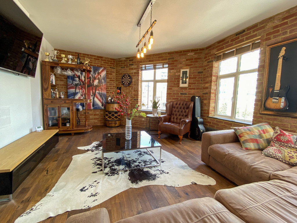 2 bed Apartment for rent in Croydon. From Martin & Co - Croydon