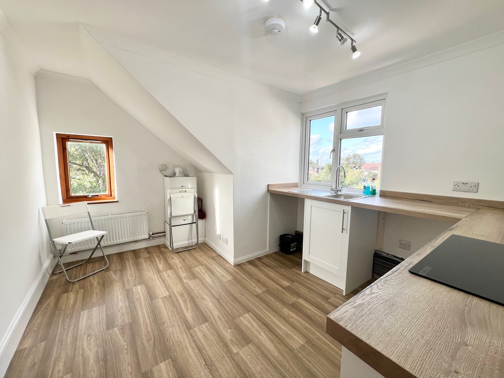 0 bed Studio for rent in Surrey. From Martin & Co - Croydon