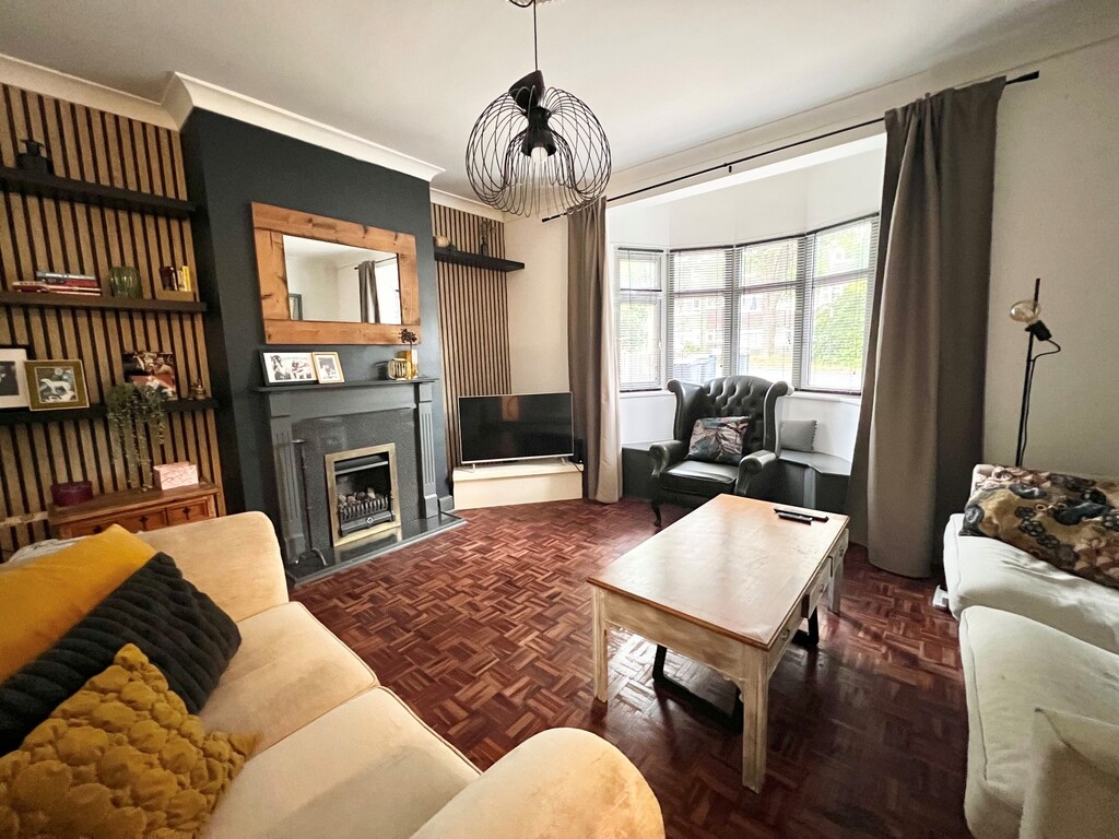 1 bed Ground floor maisonette for rent in Purley. From Martin & Co - Croydon