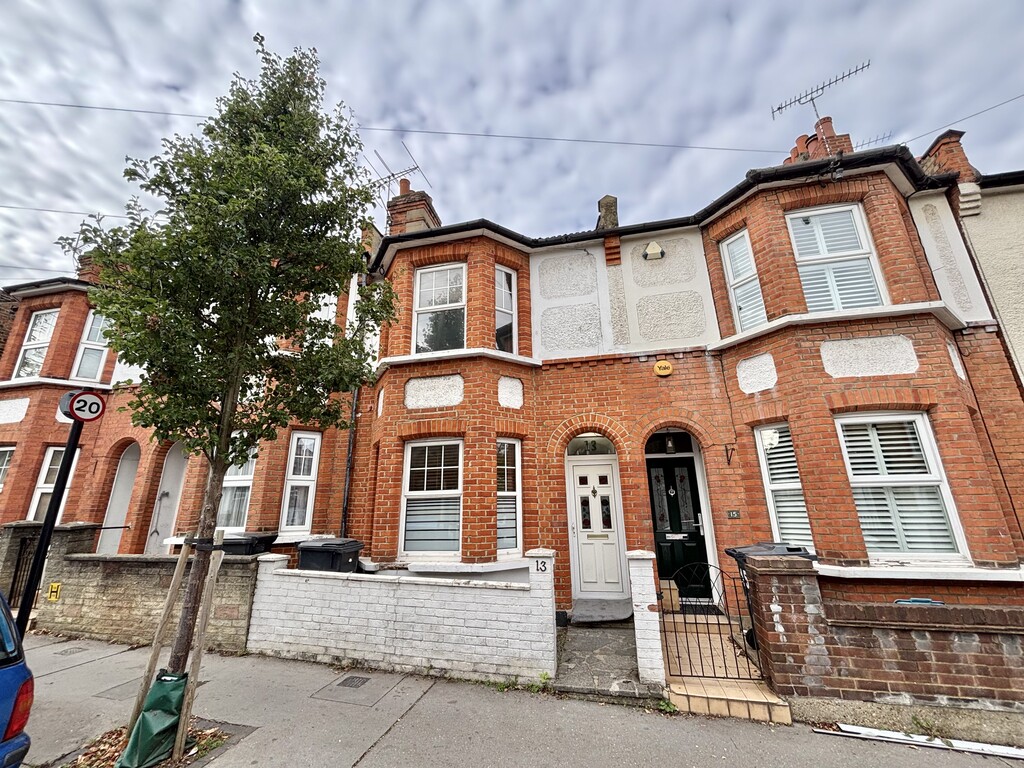 3 bed Mid Terraced House for rent in Croydon. From Martin & Co - Croydon