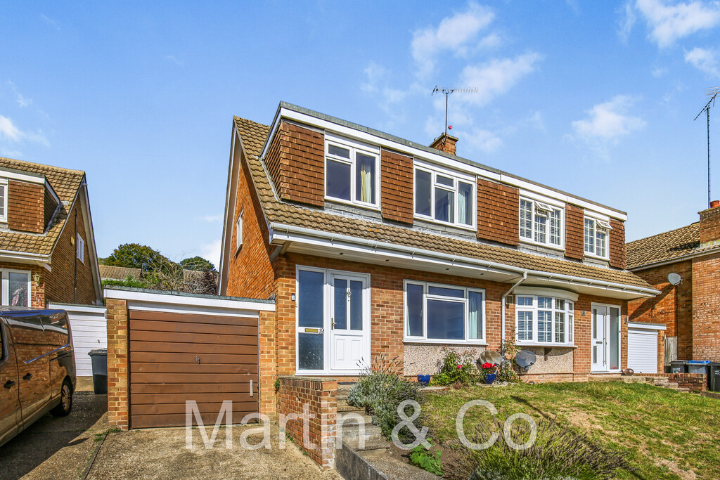 3 bed Semi Detached for rent in Greater London. From Martin & Co - Croydon