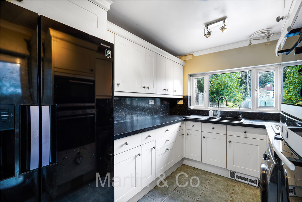 3 bed Semi Detached for rent in Purley. From Martin & Co - Croydon 3 bed Semi Detached for rent in Purley. From Martin & Co - Croydon
