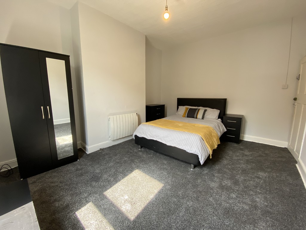 1 bed Room for rent in Derbys. From Martin & Co - Derby