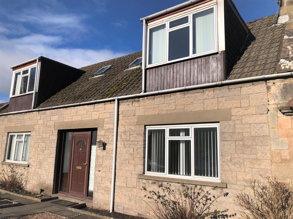 4 bed Mid Terraced House for rent in Fife. From Martin & Co - Cupar