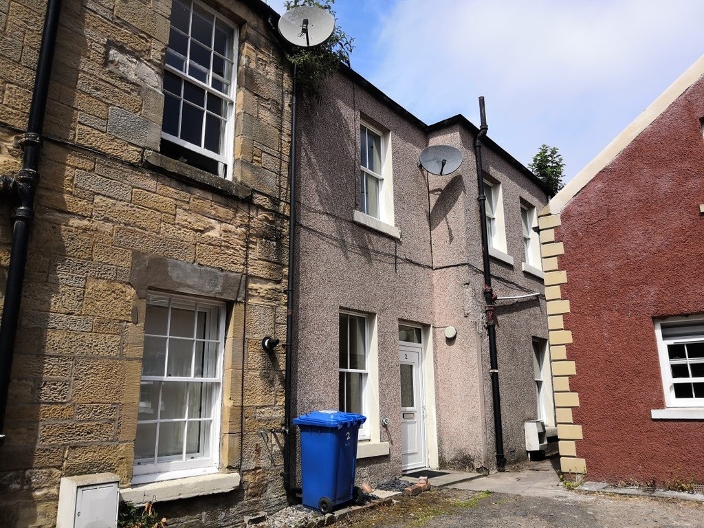 3 bed Mid Terraced House for rent in Cupar. From Martin & Co - Cupar