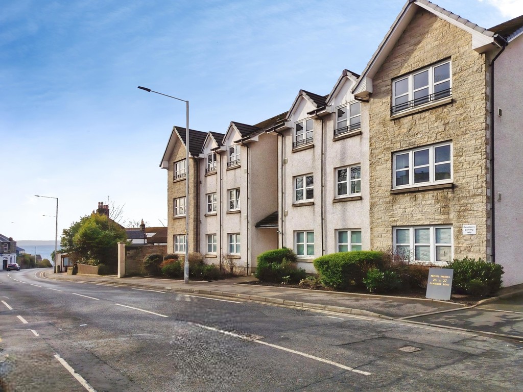 2 bed 1st Floor Flat for rent in Fife. From Martin & Co - Cupar