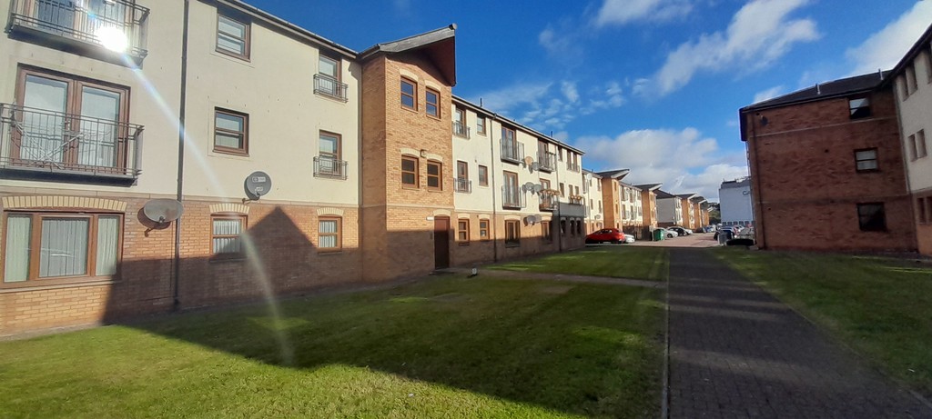 2 bed 1st Floor Flat for rent in Kirkcaldy. From Martin & Co - Cupar