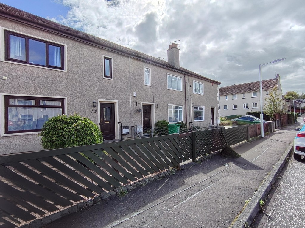 3 bed Mid Terraced House for rent in Cluny. From Martin & Co - Cupar