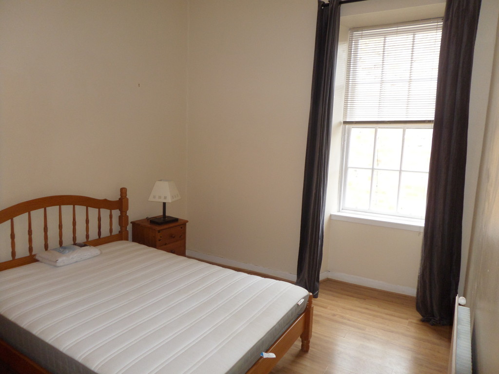2 bed Apartment for rent in Glasgow. From Martin & Co - Glasgow West End